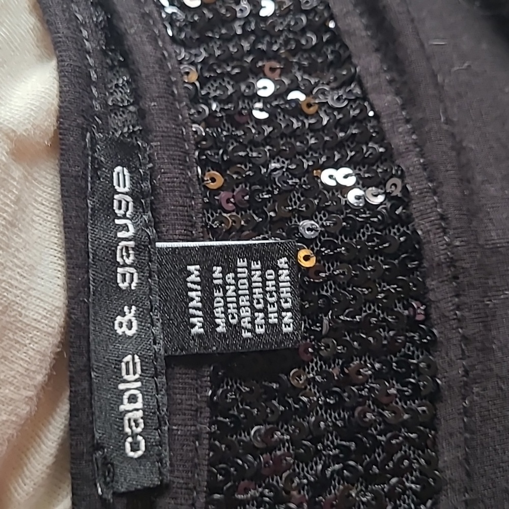 Cable & Gage Womens Medium luxurious black sequin blouse open shoulders - Picture 8 of 8